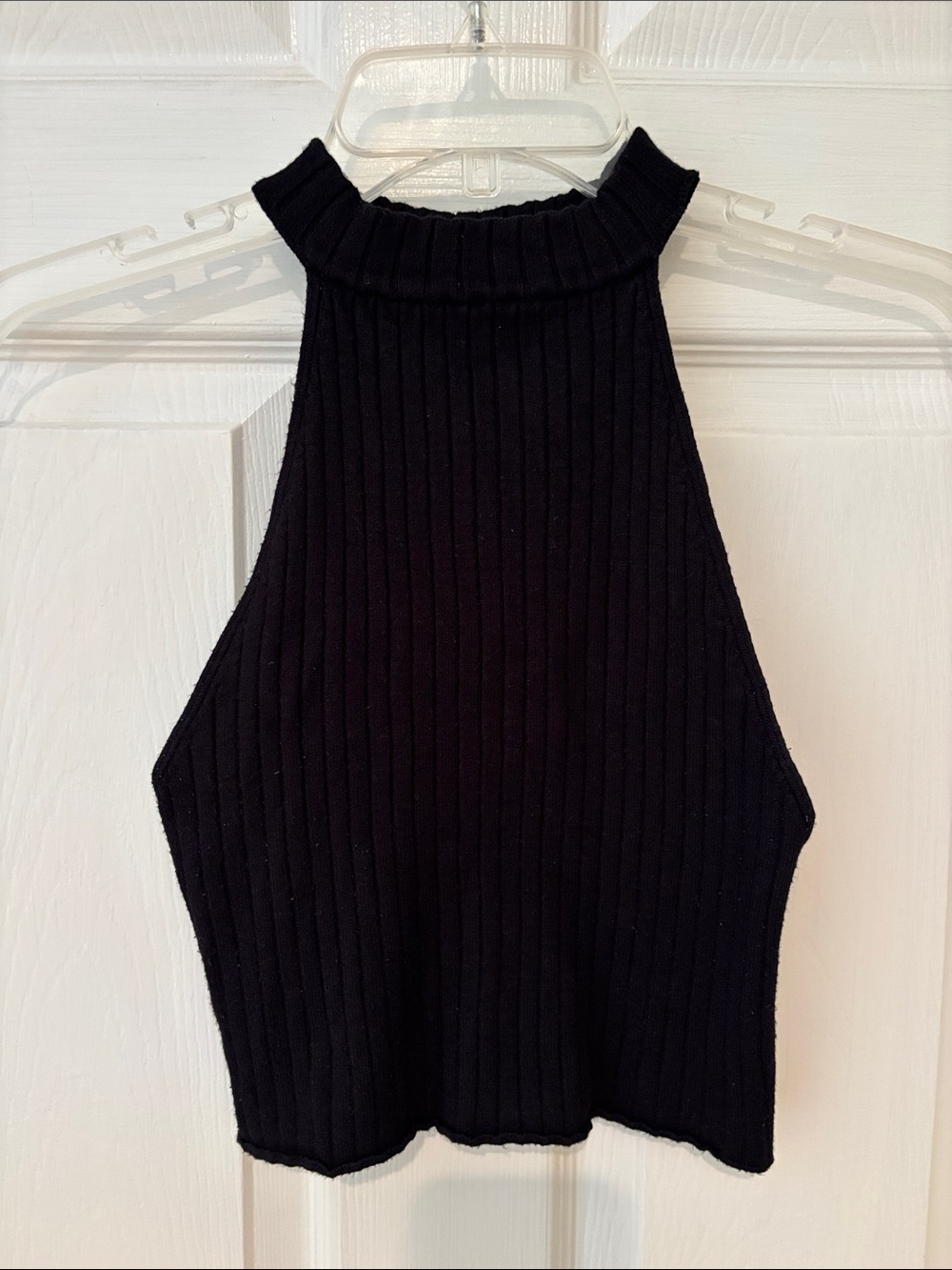 Forever 21 Black Ribbed Mock Neck Cropped Tank